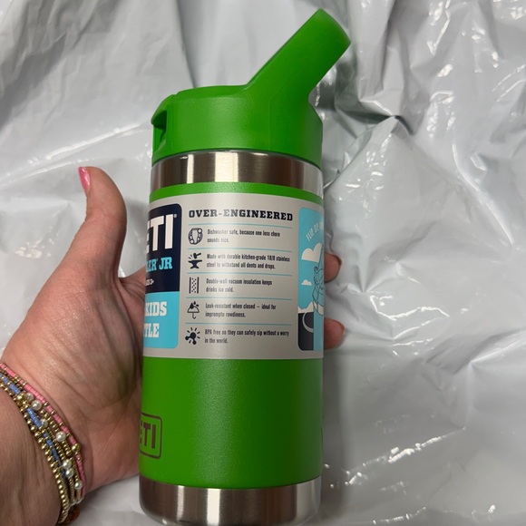 YETI RAMBLER JR. 12 OZ KIDS WATER BOTTLE WITH GREEN COLOR MATCHED STRAW CAP NEW - Picture 4 of 5